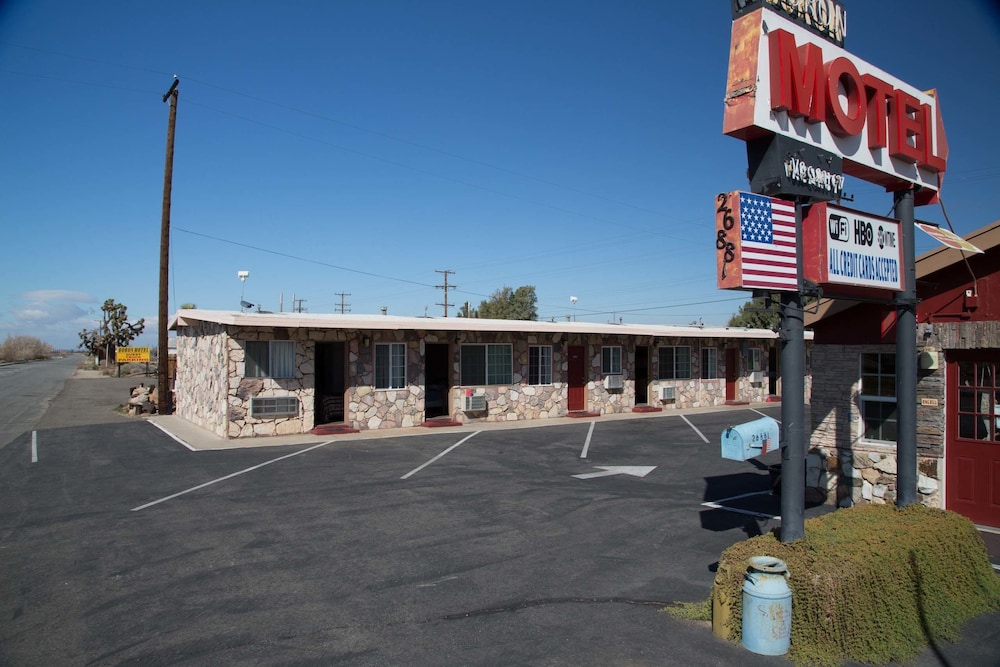 Boron Motel - photo 25
