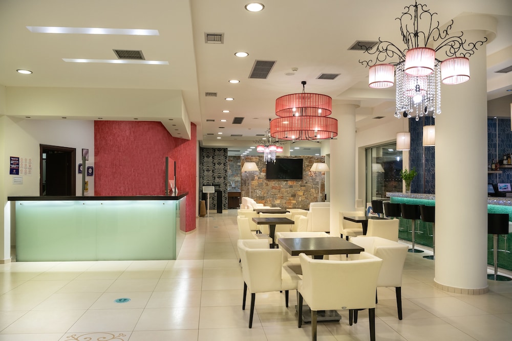 Angela Suites Boutique Hotel — Sision — photo 3