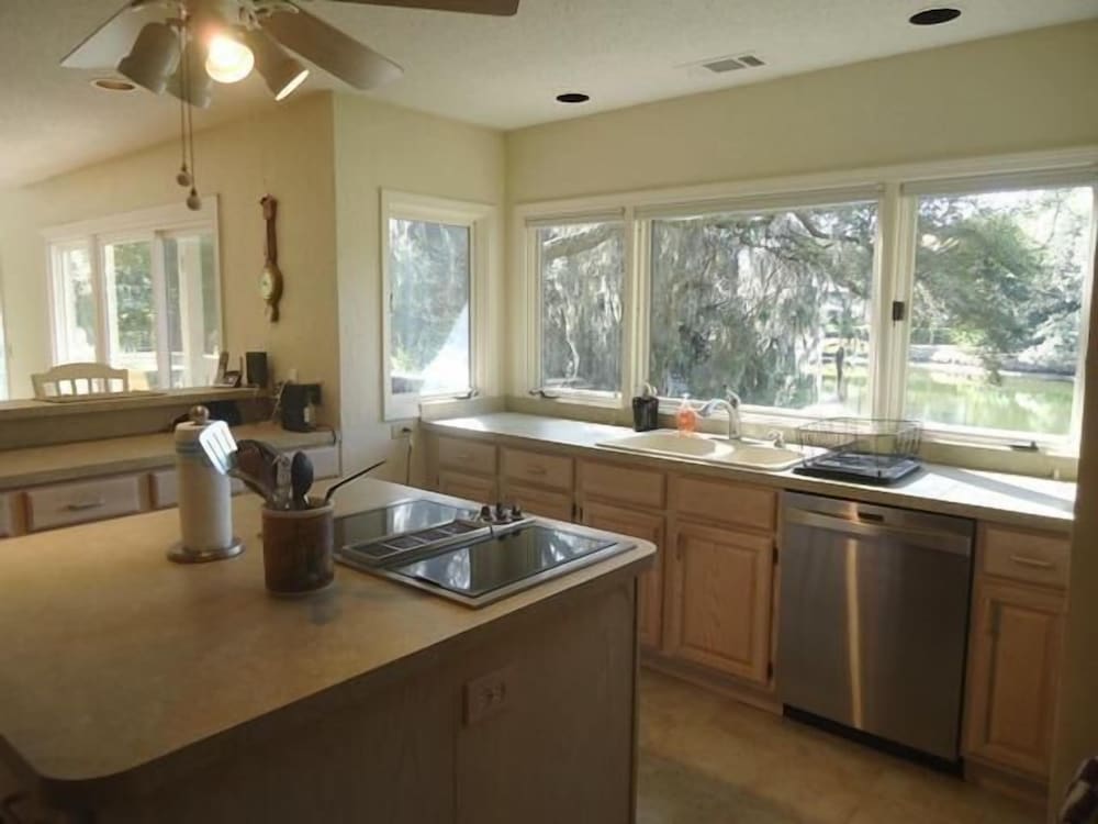 34 Baynard Park Rd. at The Sea Pines Resort - photo 9