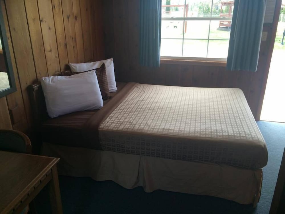 Day's End Motel - photo 12