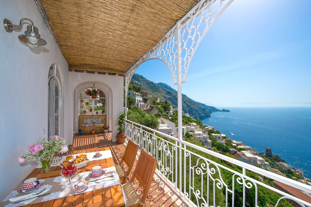 Casa Mimi — 4-Star Luxury Hotel in Praiano, Italy
