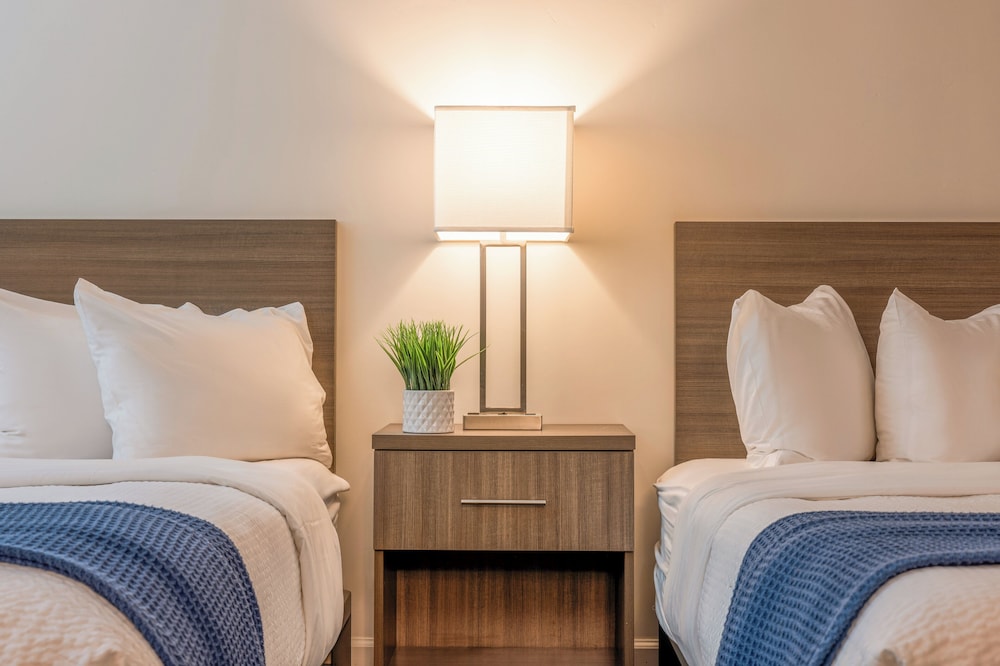 Inn At Moss Landing Point - photo 47