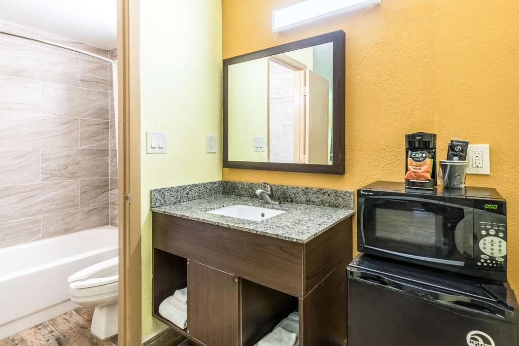 Rodeway Inn Fairgrounds Casino - photo 17
