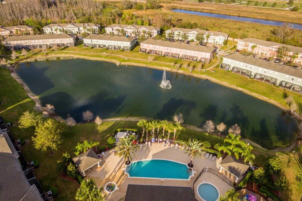 5Br 3Bath Private Townhome 13min Disney 1496ft - photo 30