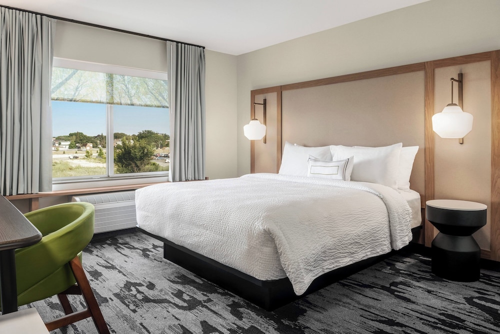 Fairfield Inn & Suites by Marriott Milwaukee West - featured photo
