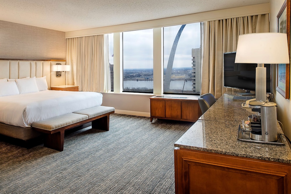 Hilton St. Louis at the Ballpark - photo 23
