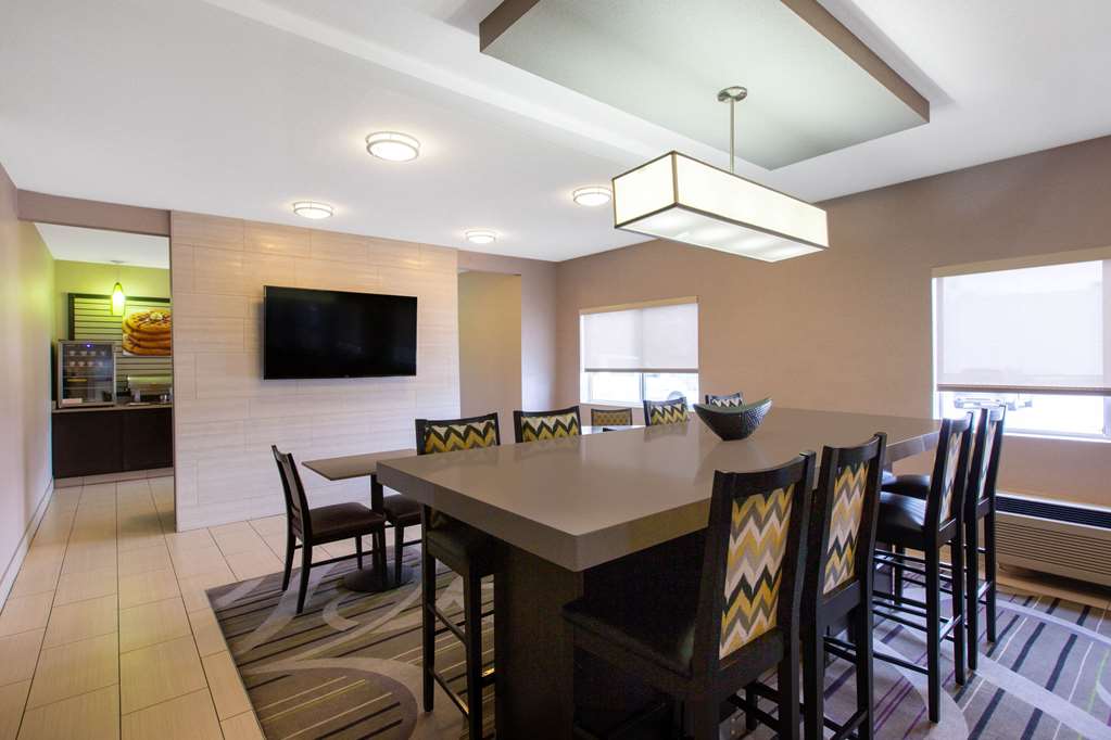 La Quinta Inn by Wyndham Lincoln Nebraska - photo 54