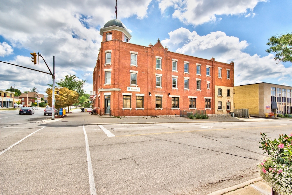 Queen’s Inn at Stratford in Stratford, Canada