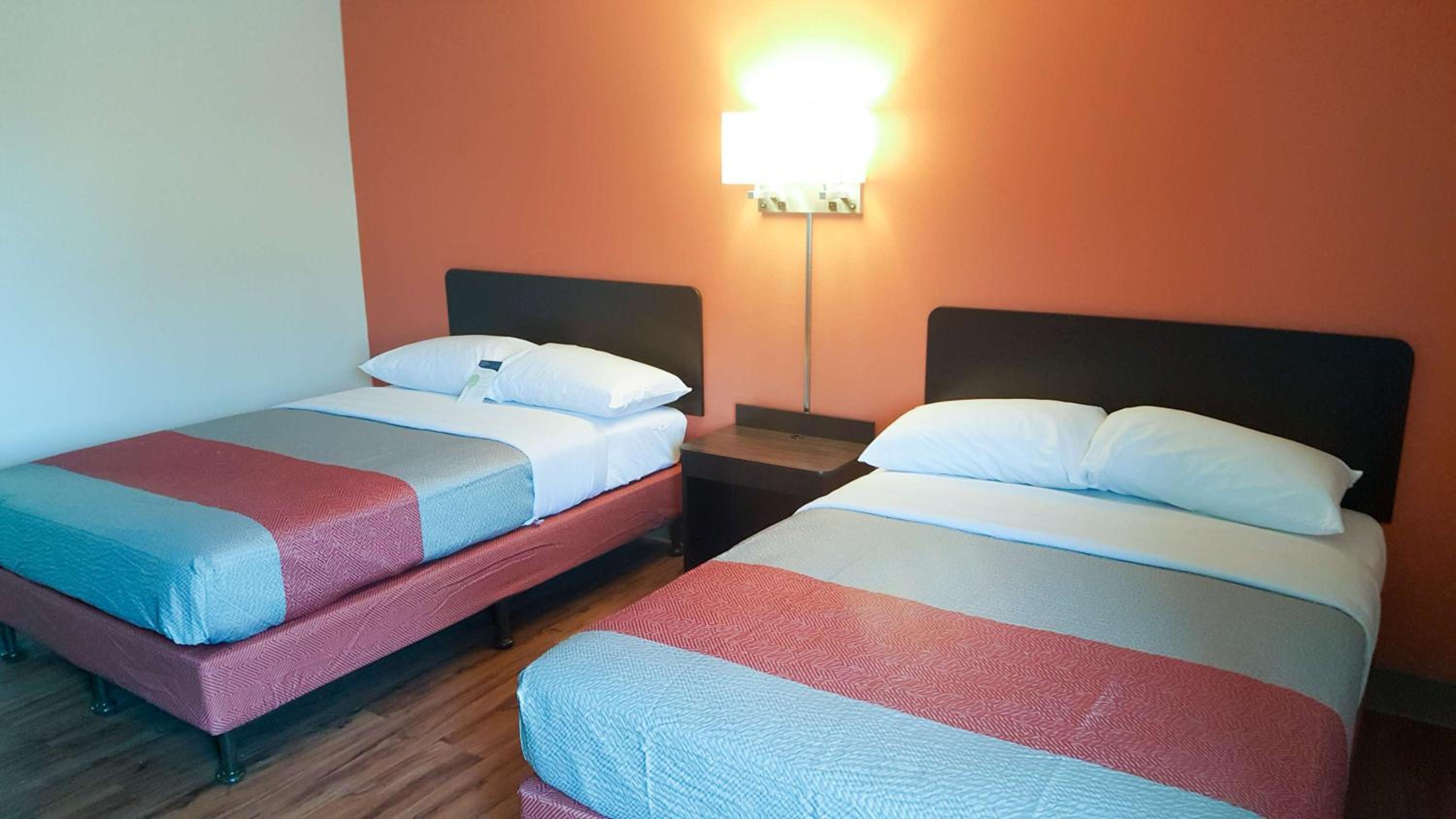 Motel 6 Maryland Heights MO - photo 8