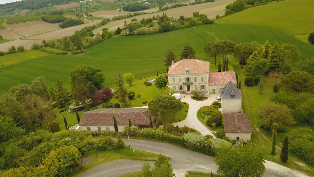La Maison de Maitre — 5-Star Luxury Hotel in Sainte-Livrade-Sur-Lot, France