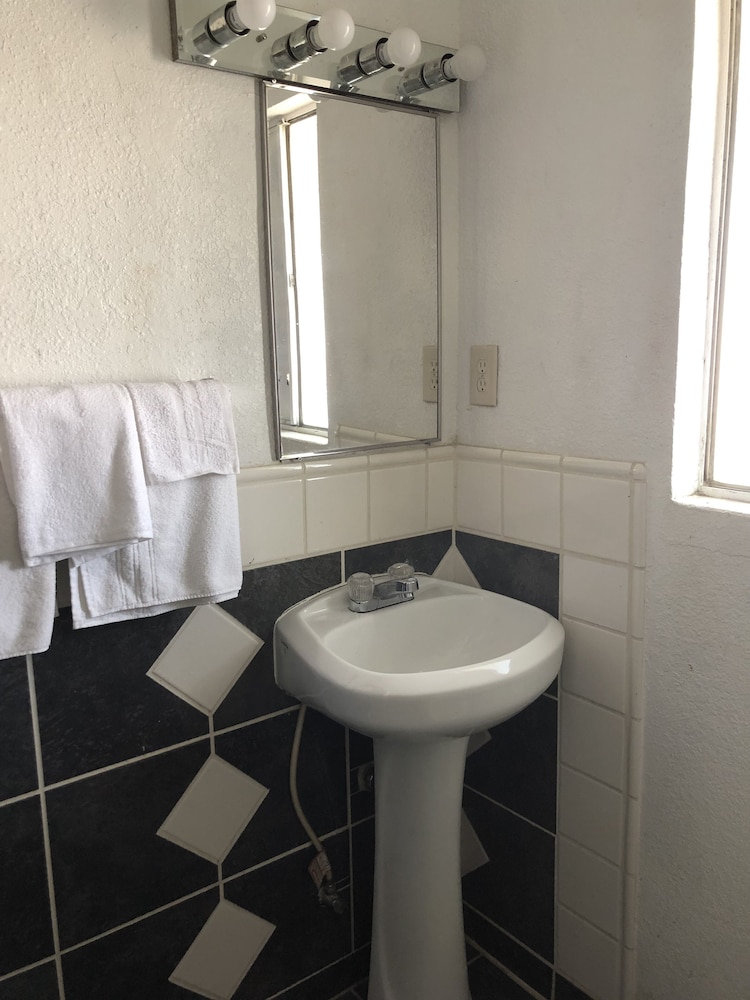 Ruta Motel - photo 14