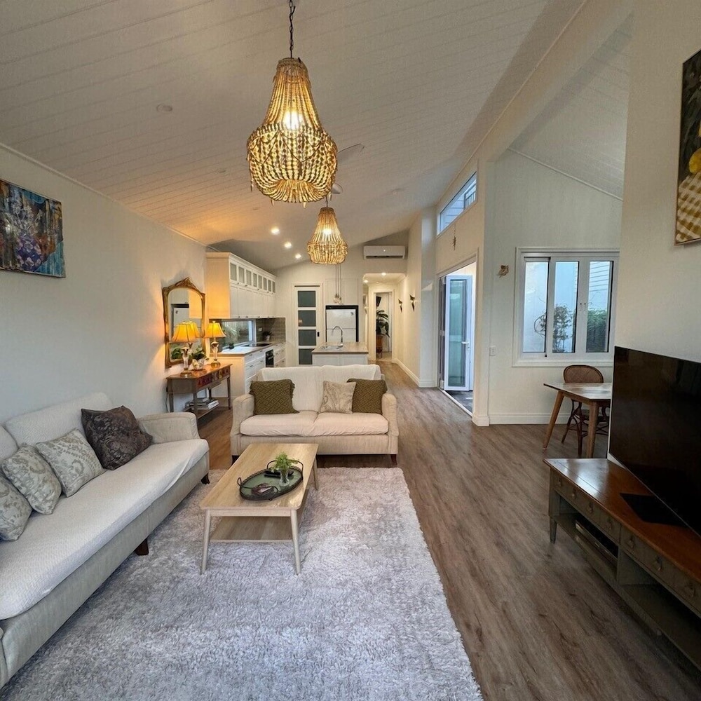 Spacious Kingscliff Beach House — 4-Star Luxury Hotel in Kingscliff, Australia