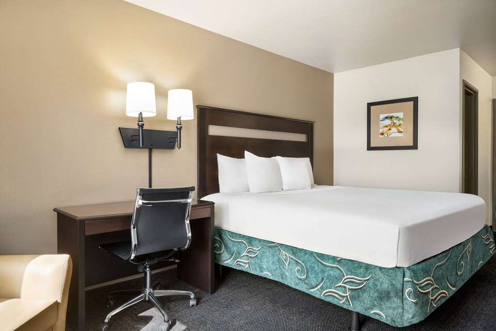 Travelodge by Wyndham Yuma - photo 21