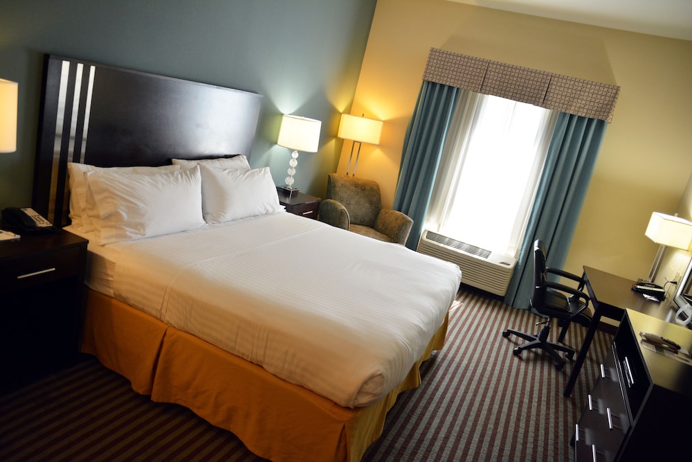 Holiday Inn Express & Suites Youngstown West Austintown by IHG - photo 9