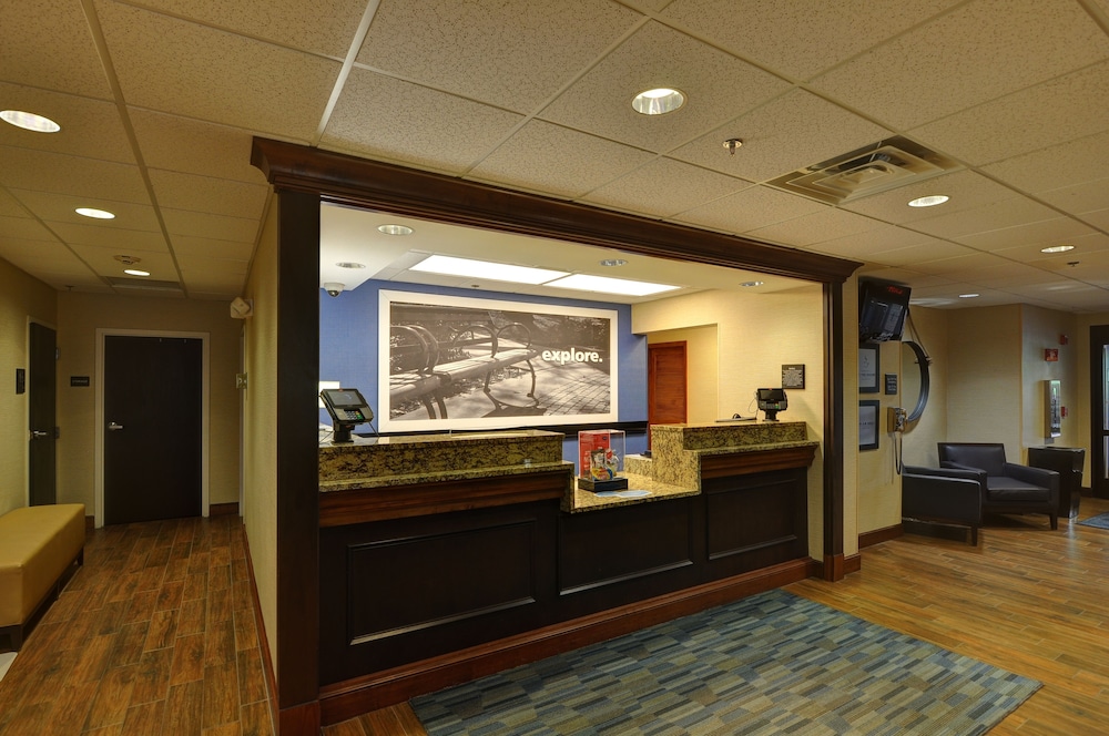 Hampton Inn Franklin Milford - photo 5