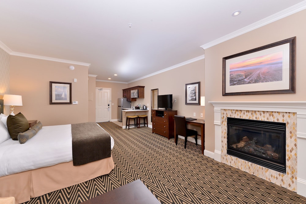 Majestic Inn & Spa - photo 37