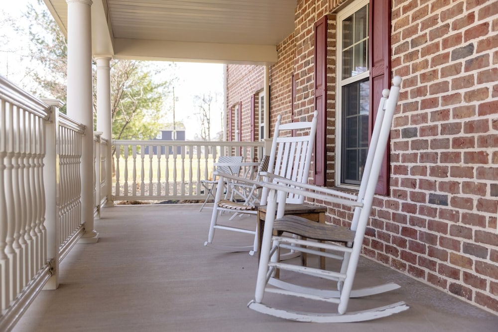 Selinsgrove Inn - photo 185