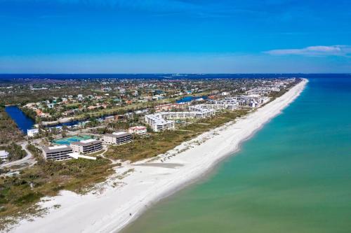 Sanddollar #A202 — 4-Star Luxury Hotel in Sanibel, United States