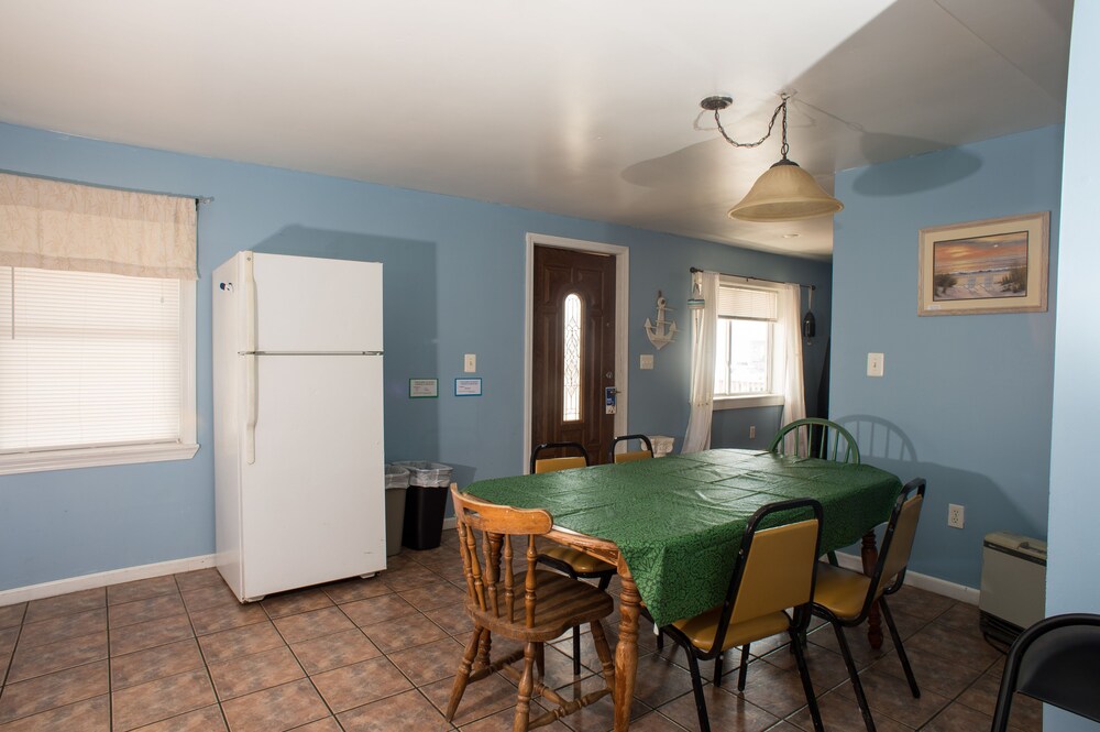 Nautical Motel and Suites - photo 46