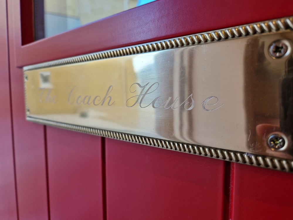 8 Coach House — 4-Star Luxury Hotel in Preston, United Kingdom