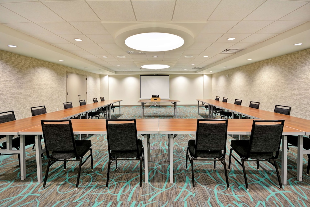 Home2 Suites by Hilton at the Galleria - photo 30