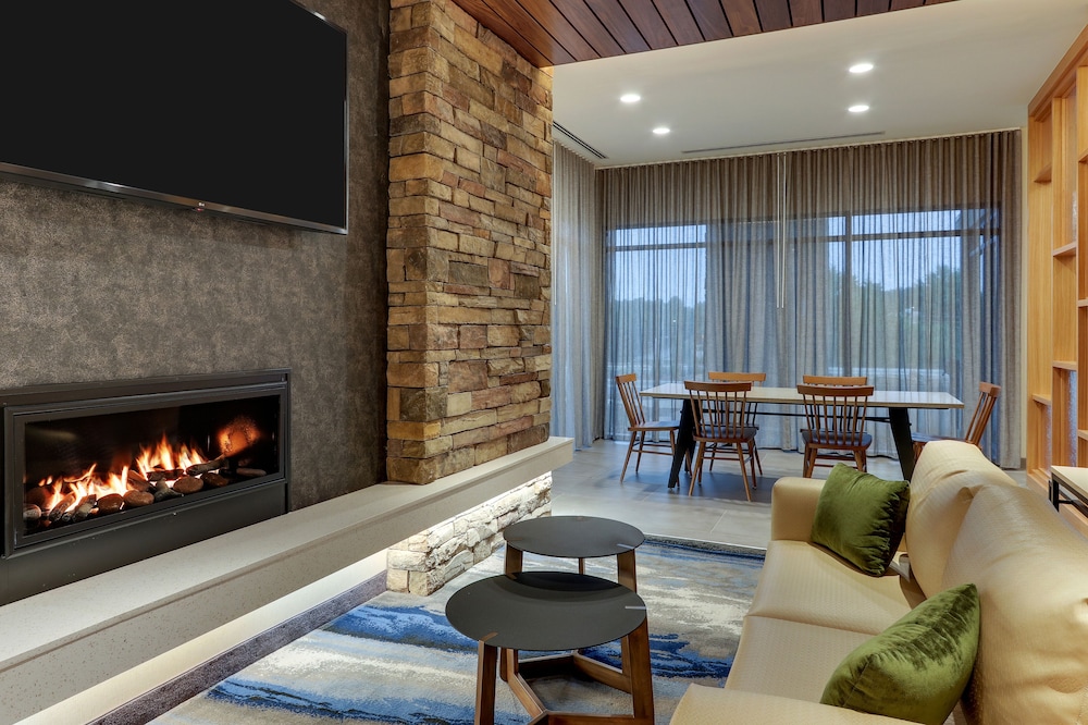 Fairfield Inn & Suites by Marriott Asheville Weaverville - photo 3