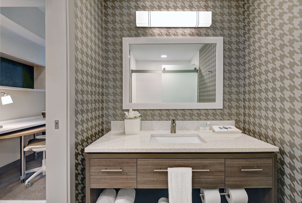 Home2 Suites by Hilton Bordentown - photo 25