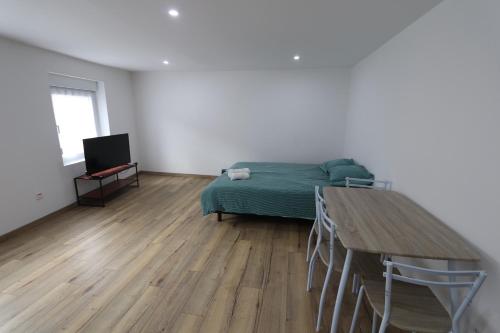 Homeday Studio 1 Strasbourg Mittelschaeffolsheim - last minute hotel in Unknown City