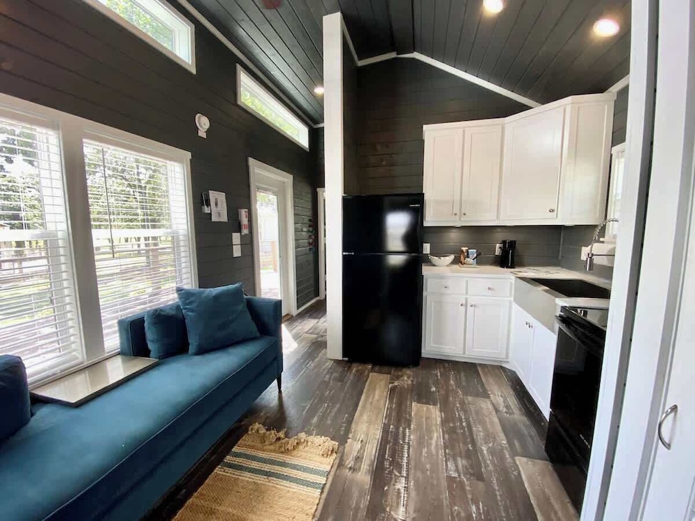 Resort at Fredericksburg Unit 5 - photo 6