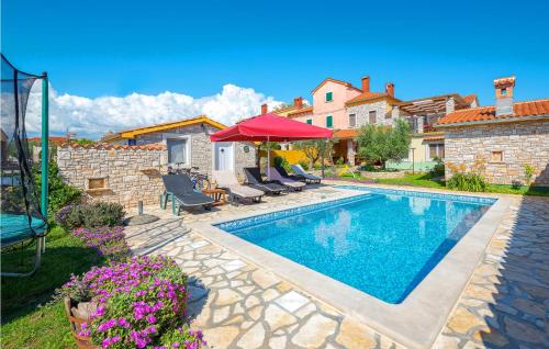Holiday Home Golubovo With Fireplace I — 4-Star Luxury Hotel in Vodnjan, Croatia