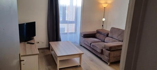 Logement Centre Ville Wifi — hotel in Voiron