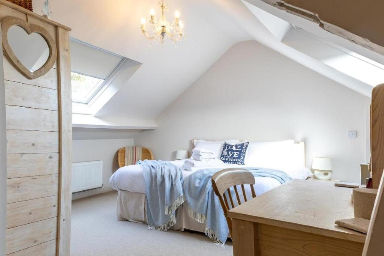 Turnerdale Cottage Nr Whitby Sleeps 6 Dogs