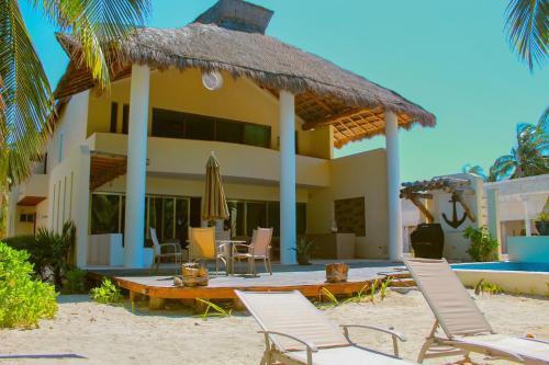 Lemnus Luxury villa walking distance to Chicxulub — 4-Star Luxury Hotel in Chicxulub Puerto, Mexico