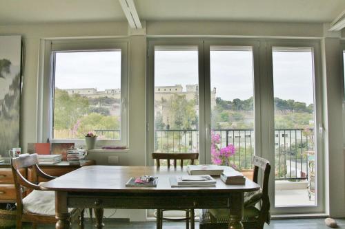 Mini Attico panoramico con terrazza — 4-Star Luxury Hotel in Cagliari, Italy