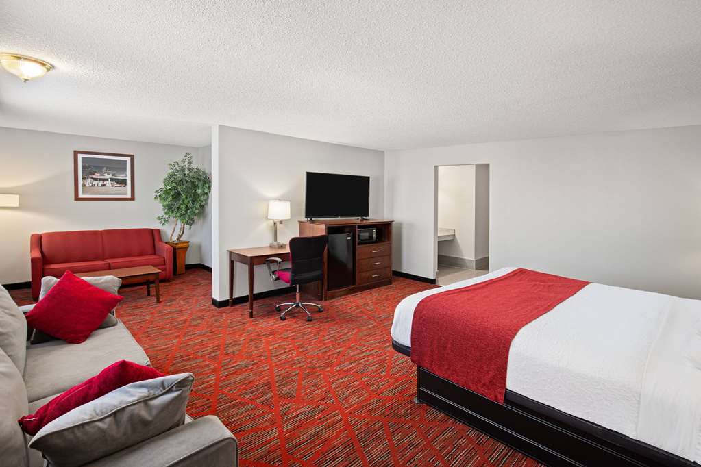 Ramada by Wyndham Bowling Green - photo 27