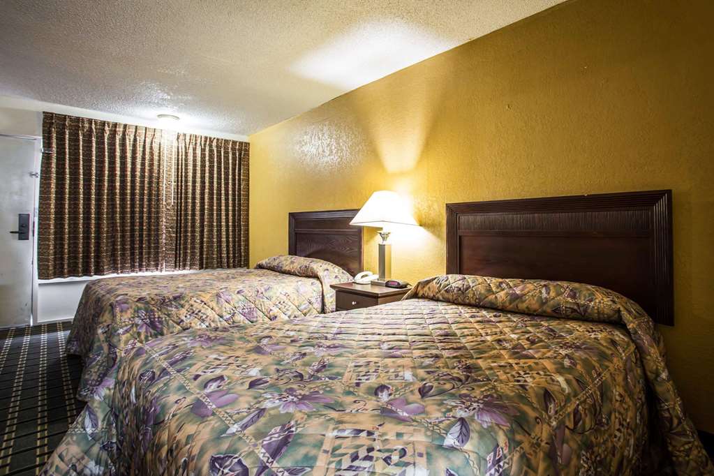 Econo Lodge Salisbury South - photo 16