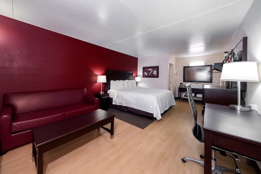 Red Roof Inn PLUS Huntsville Madison - photo 27