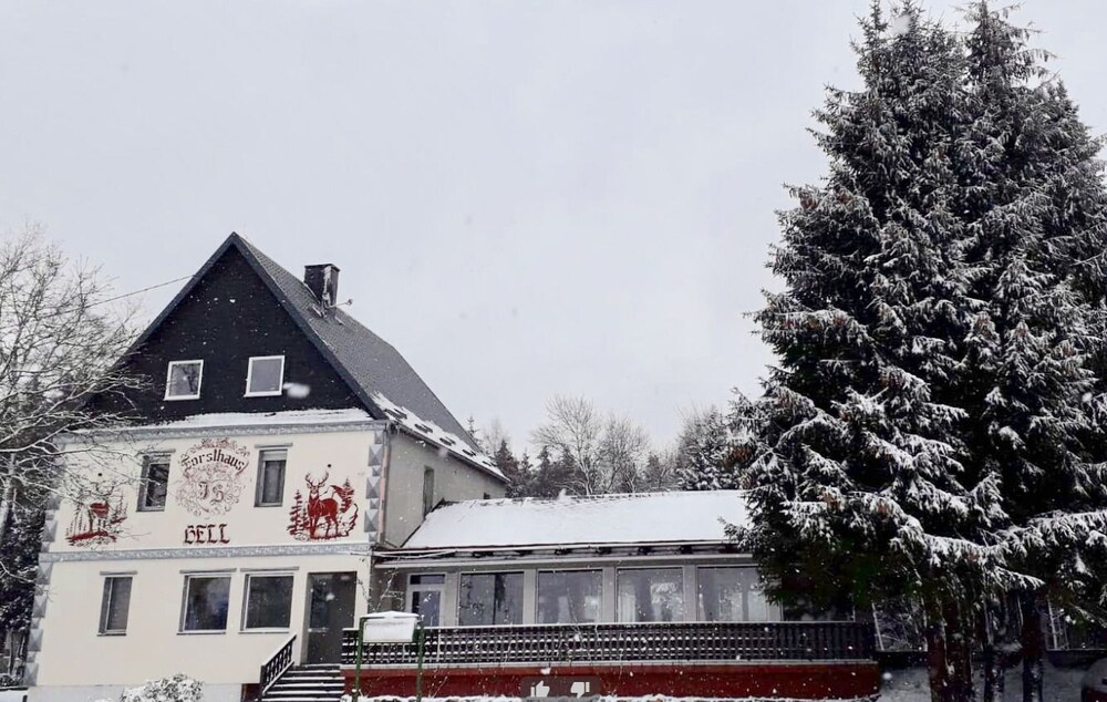 Forsthaus Bell — hotel in Bell