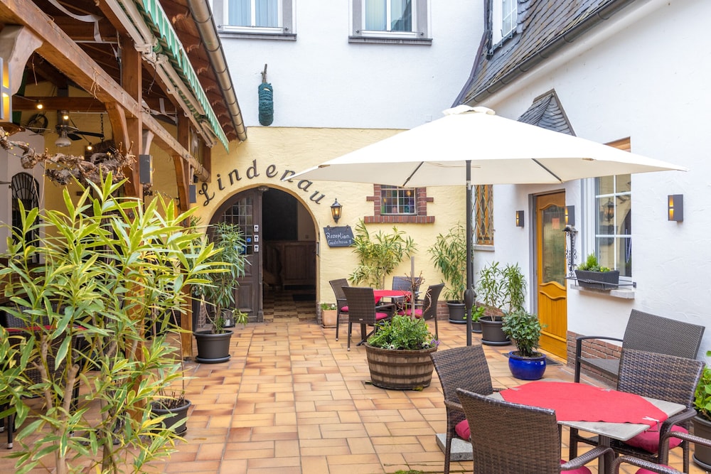Zur Lindenau — Ruedesheim Am Rhein