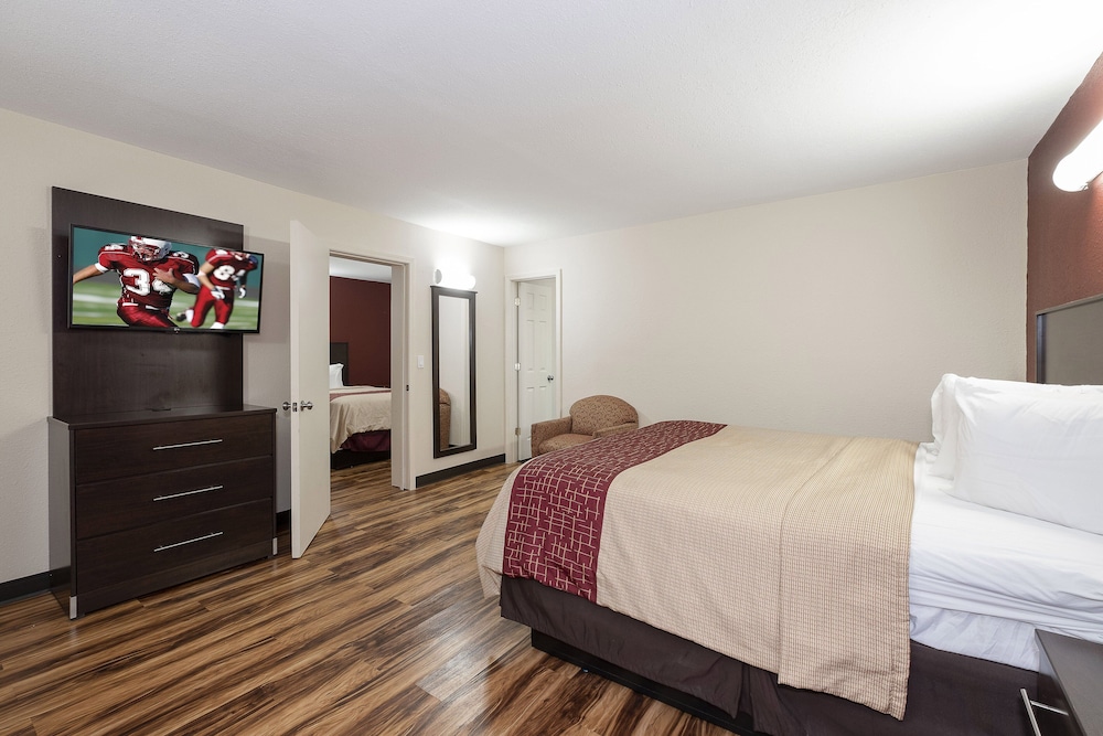 Red Roof Inn Starkville University - photo 19