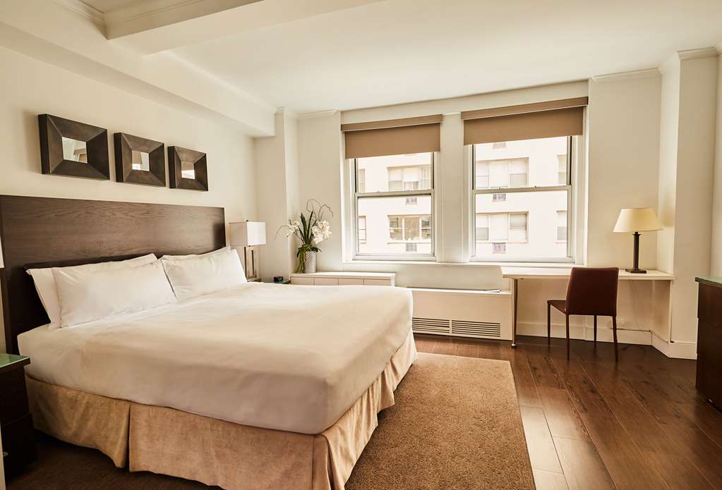 The Lombardy Hotel - photo 9