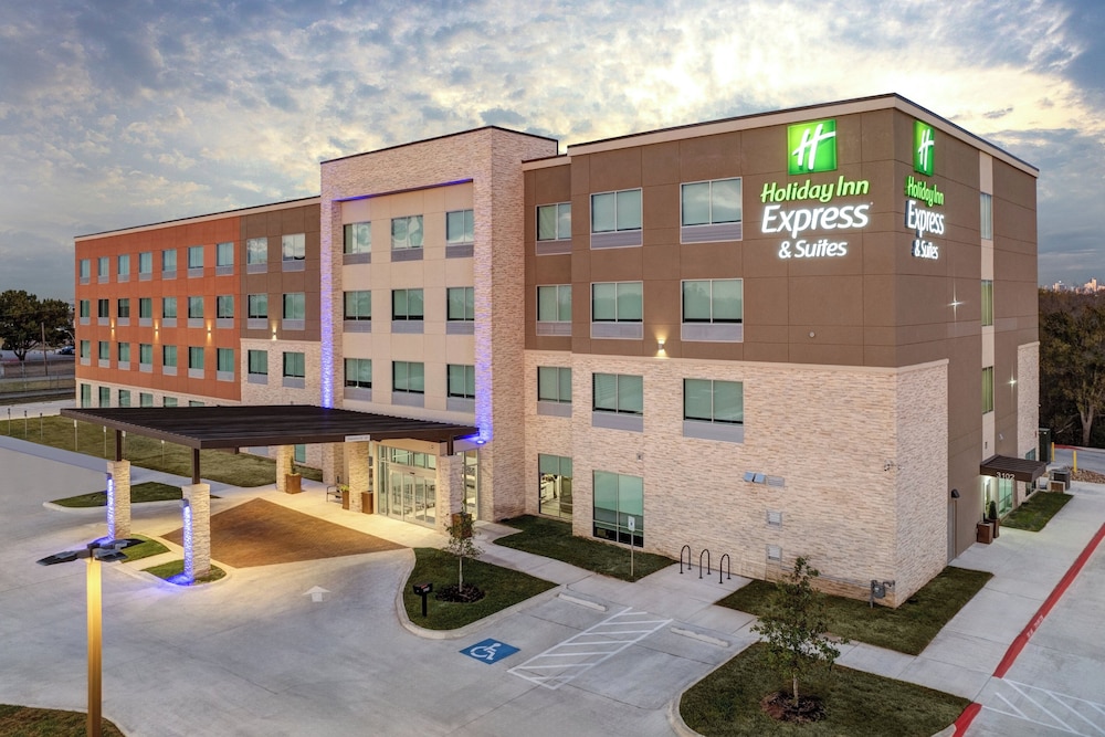 Holiday Inn Express & Suites Austin Airport East by IHG - photo 63