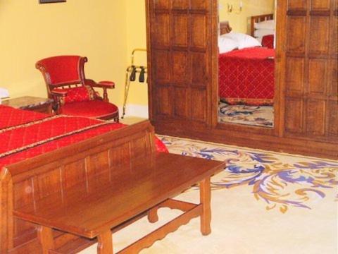 The Castle Country House B&B — 5-Star Luxury Hotel in Thurles, Republic of Ireland