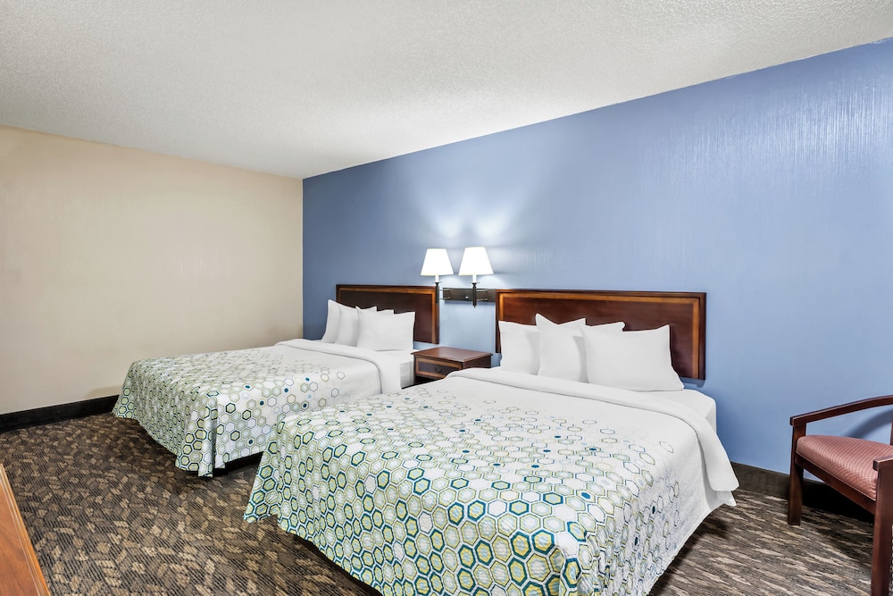 HomeTowne Studios by Red Roof Yuba City Bonanza Marysville - photo 15