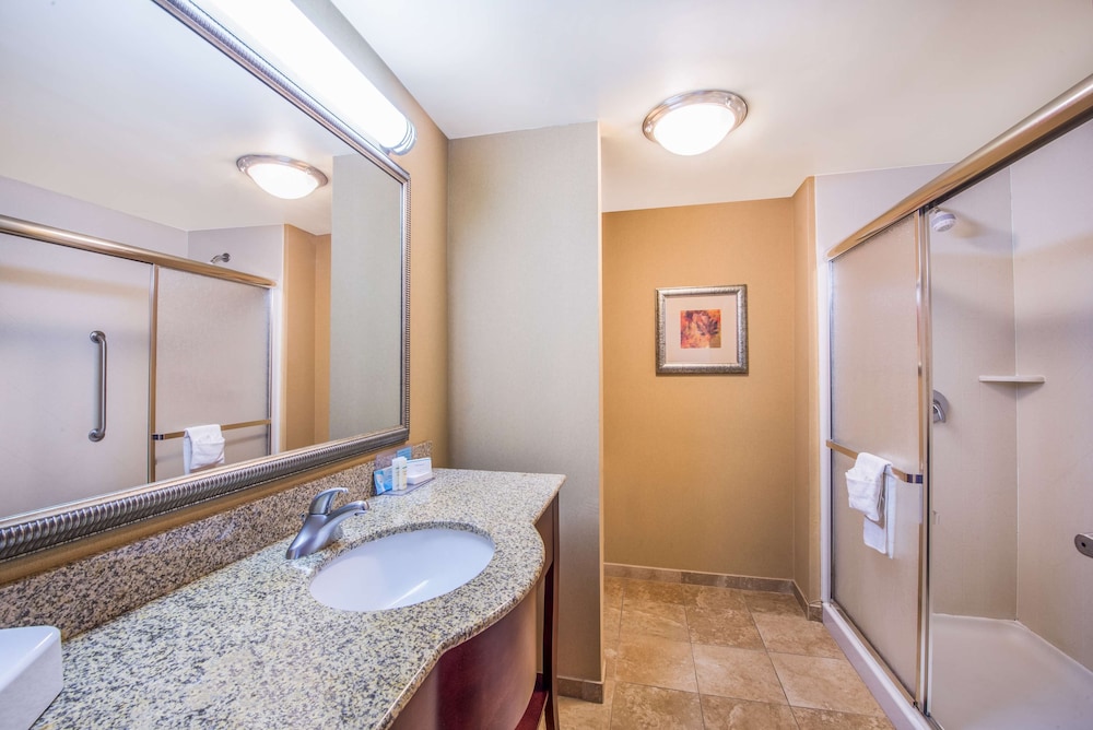 Hampton Inn & Suites Oklahoma City South - photo 34
