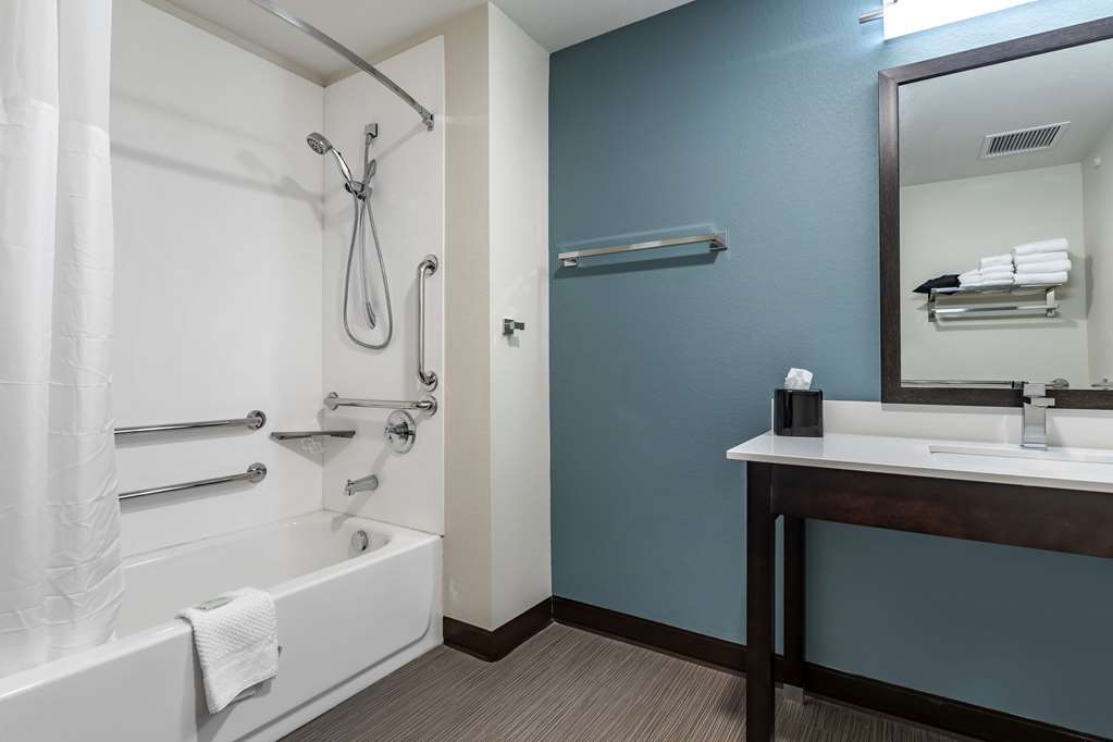 Sleep Inn & Suites Milwaukee Franklin - photo 16