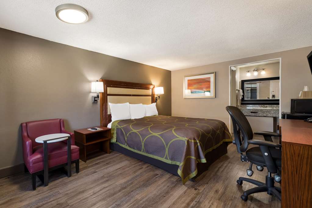 Rodeway Inn Charlotte Airport Area - photo 23
