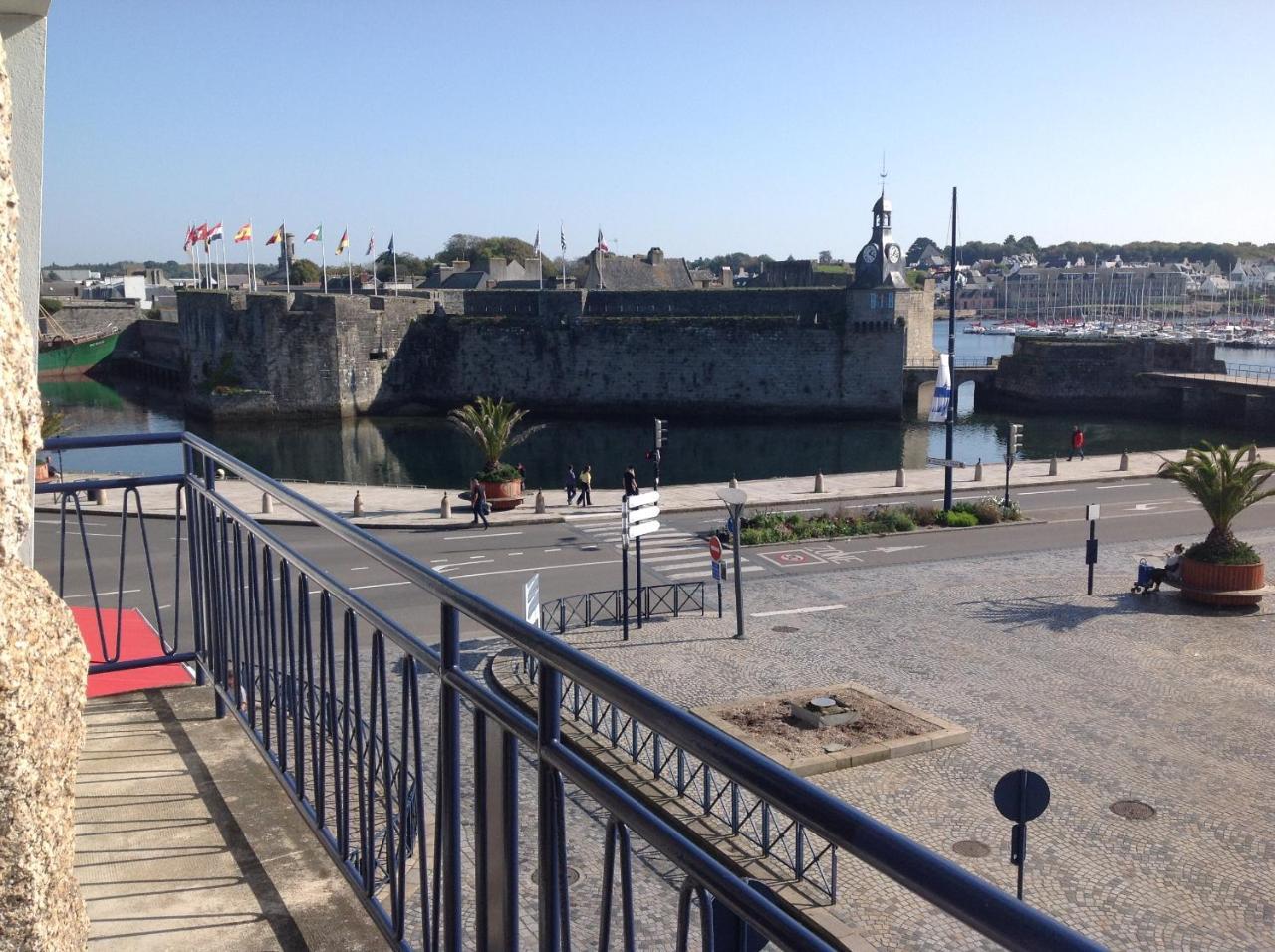 The Place To Be — hotel in Concarneau