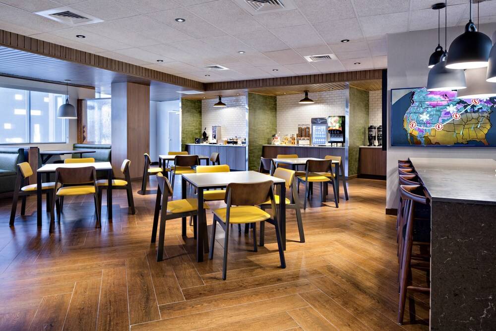 Fairfield Inn & Suites by Marriott Fayetteville - photo 13