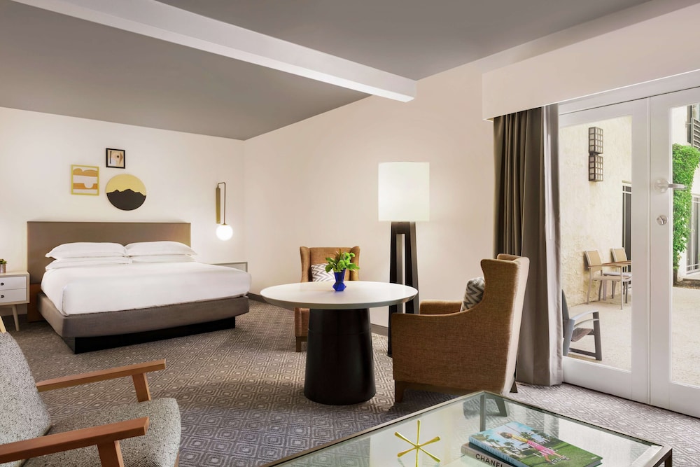 Hilton Scottsdale Resort & Villas - photo 7